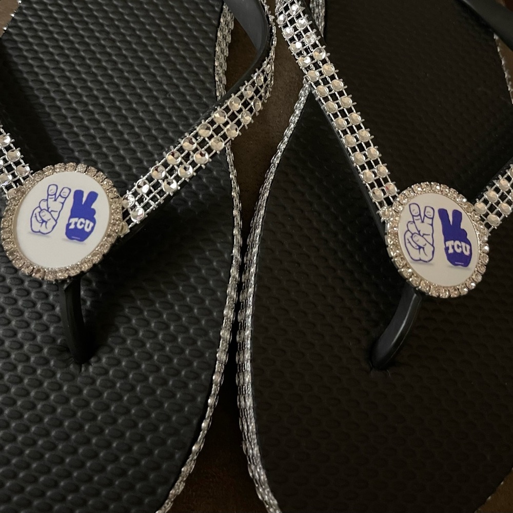 TCU flip flops